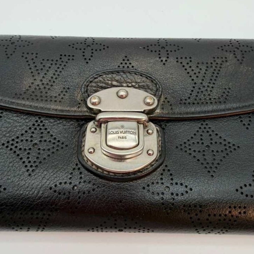 Authentic Louis Vuitton Mahina Black Leather Long Wallet Monogram Wallet W/Chain - Picture 9 of 15